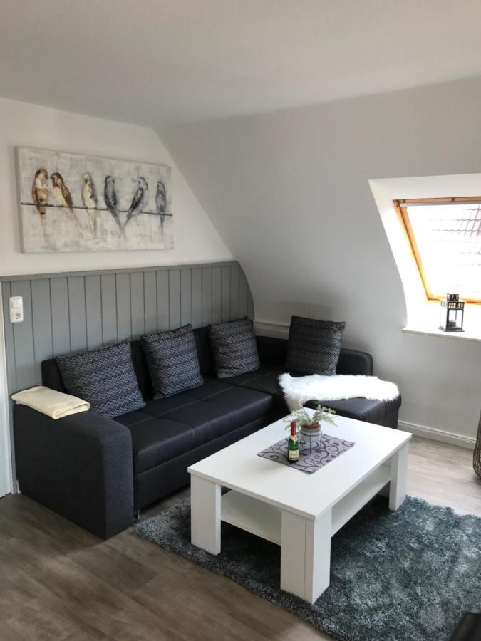 Haus Andrea -Wohnung Oben Busum Bagian luar foto